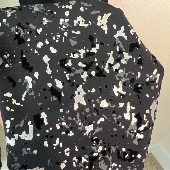 Lululemon Speed Wunder Tight 28" *Speckle Shine Black / Deep Coal / Silver 10 - Picture 7 of 11